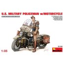 MiniArt 35168 - U.S.Millitary Policeman with Motorcycle...