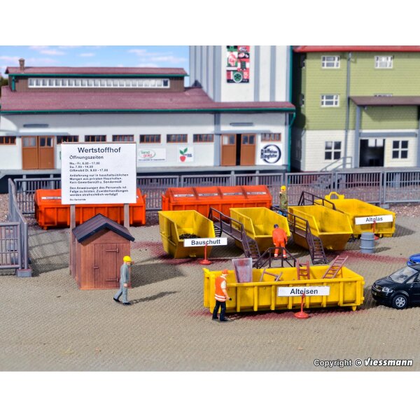 KIBRI 38155 - H0 Decoration Set Recycling Center