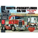AMT 591046 - 1/25 White-Freightliner 2 in 1
