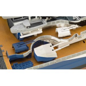 REVELL 05096 German Battleship "Tirpitz"