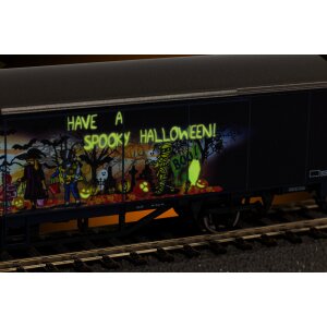 PIKO 27704 Gedeckter Güterwagen "Halloween"