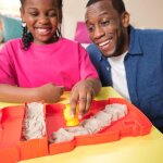 Spin Master Kinetic Sand – Sandy Farm Set 63969
