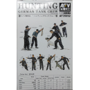 Hunting German Tank Crew-5 Figures w/dog